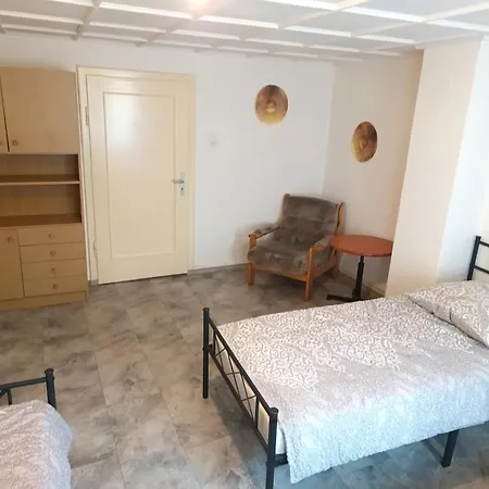 Διαμέρισμα Octopus-1 Monteurwohnung In Zentrum! 2-zkb In 1og Hofgeismar
