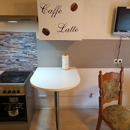 Octopus-1 Monteurwohnung In Zentrum! 2-zkb In 1og Hofgeismar