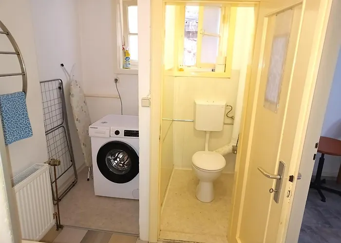 Octopus-1 Monteurwohnung In Zentrum! 2-zkb In 1og Lejlighed *